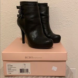 BCBG Nappa Stretch Booties Size 7 1/2